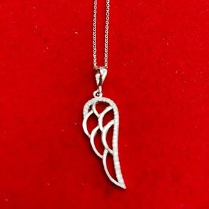 Silver pendant and chain